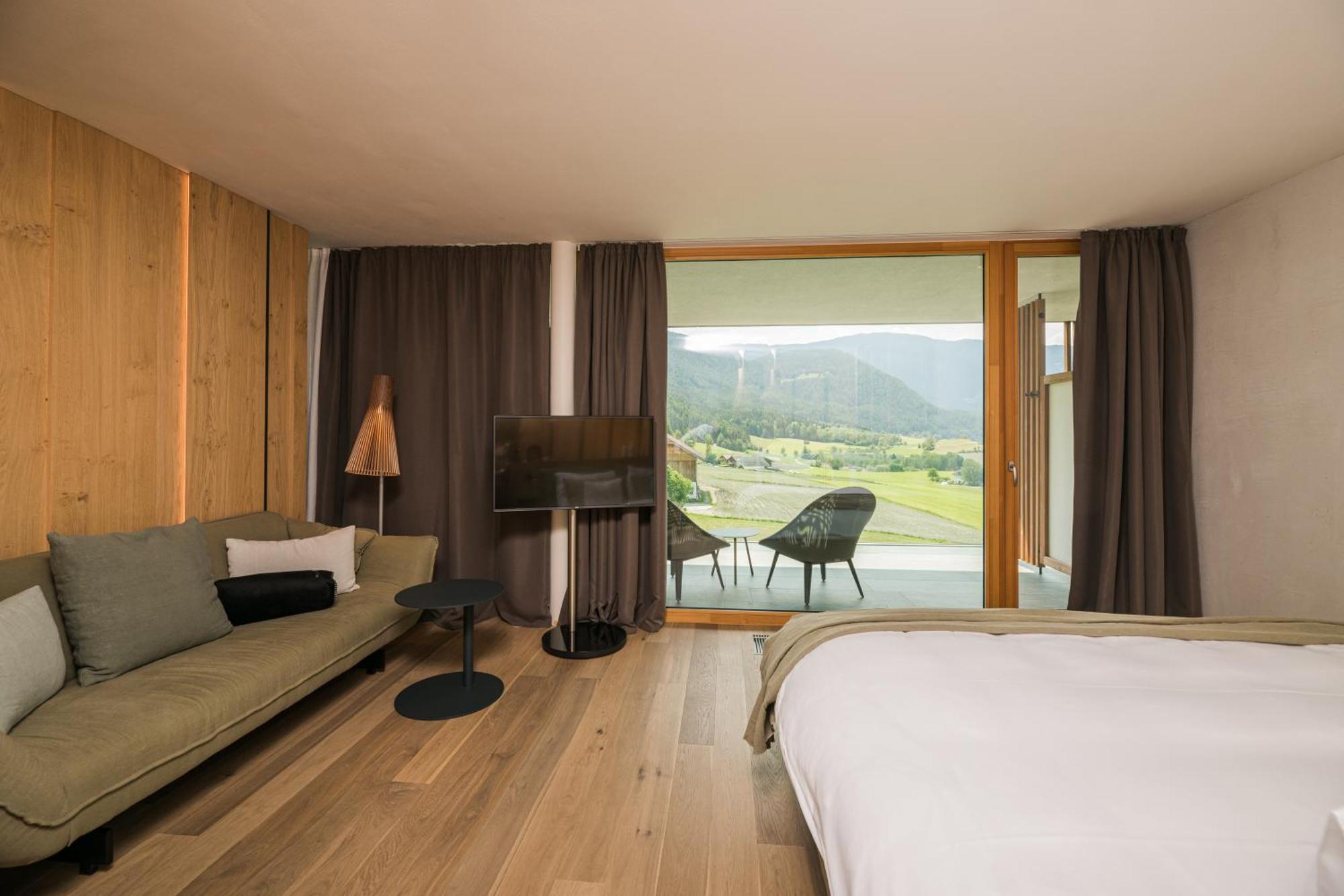 Hotel Winkler Sport & Spa Resort San Lorenzo di Sebato Eksteriør billede